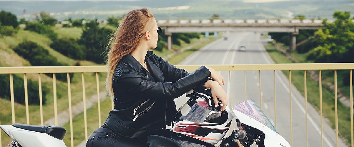 Etude : Les femmes, plus épanouies sexuellement depuis qu'elles sont  motardes - Moto-Station